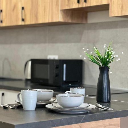 Жилой Комплекс Молодежный На Тулебаева Apartment อัลมาตี ภายนอก รูปภาพ
