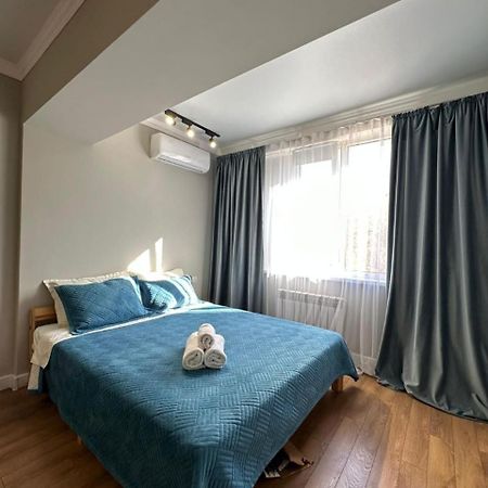 Жилой Комплекс Молодежный На Тулебаева Apartment อัลมาตี ภายนอก รูปภาพ
