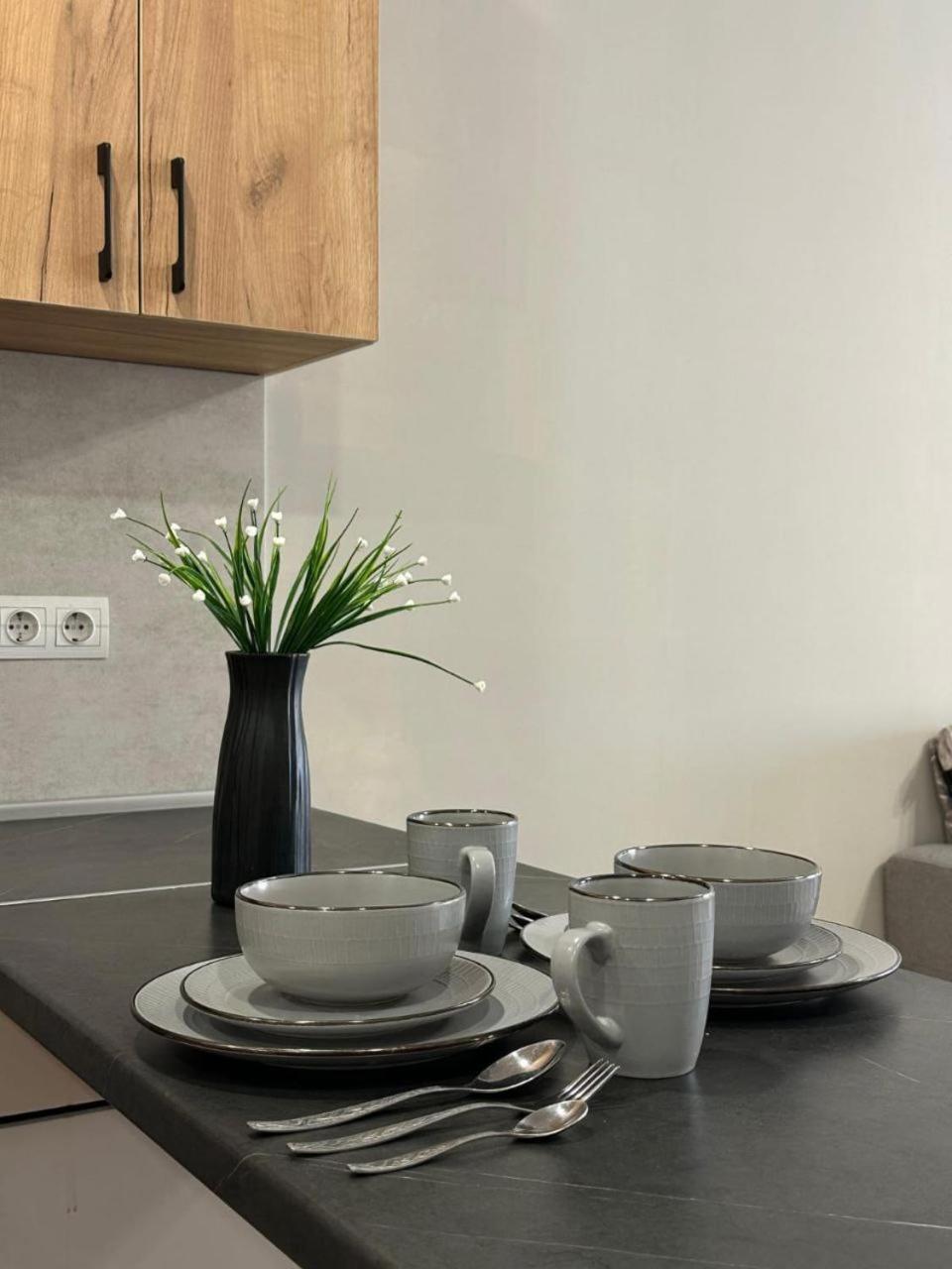 Жилой Комплекс Молодежный На Тулебаева Apartment อัลมาตี ภายนอก รูปภาพ
