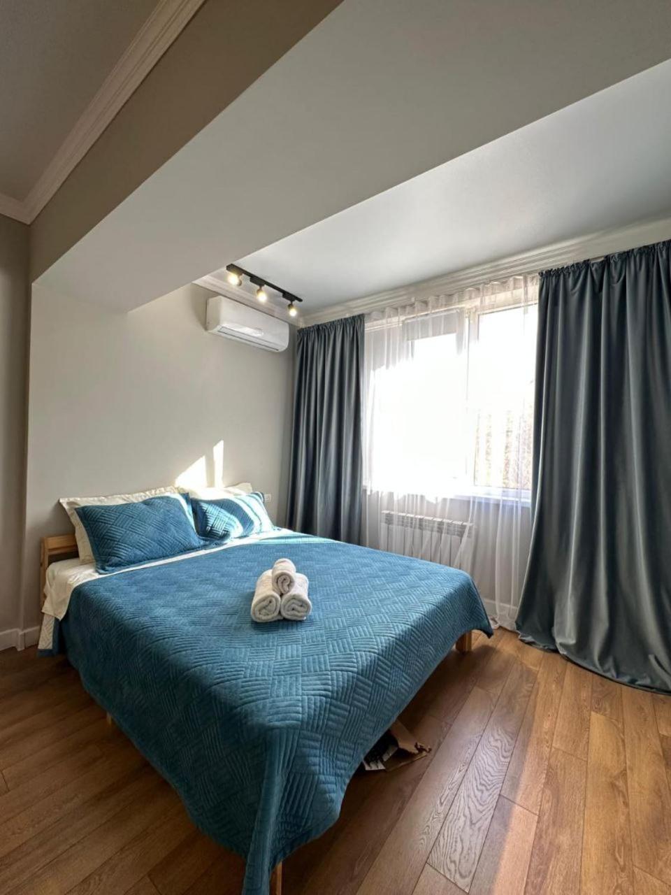 Жилой Комплекс Молодежный На Тулебаева Apartment อัลมาตี ภายนอก รูปภาพ